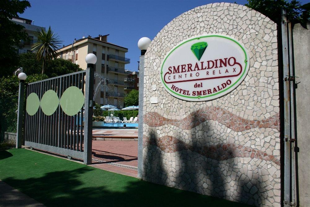 Hotel Smeraldo 체제나티코 외부 사진